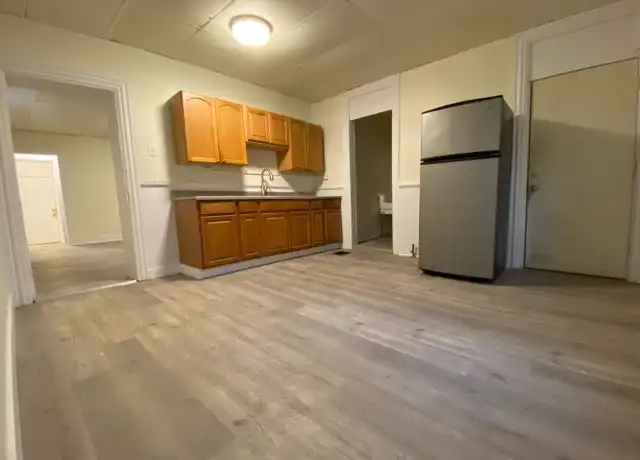 Property at 832 Freeland St, Pittsburgh, PA, 15210, 4 beds, 1 bath, [object Object]