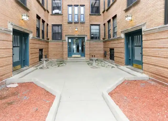 Property at 817 W Cornelia Ave Unit 302, Chicago, IL, 60657, 0 beds, 1 bath, [object Object]