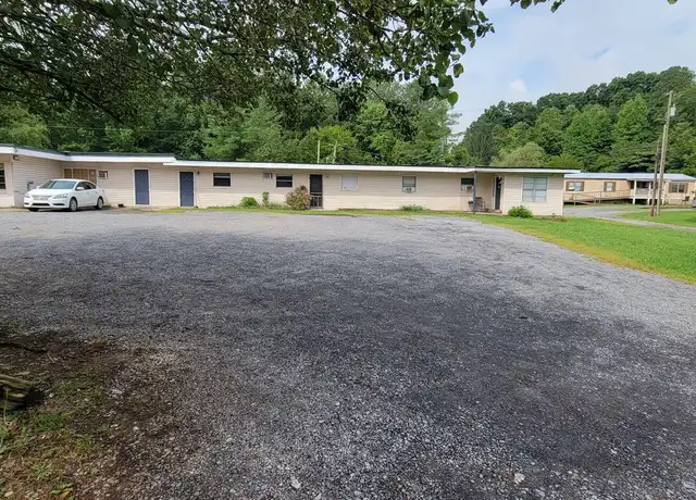 Property at 3950 S Dixie Rd Unit 6, Dalton, GA, 30721, 1 bed, 1 bath, [object Object]