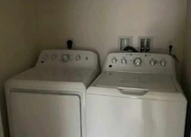 Property at 3572 Lincoln Hwy E, Kinzers, PA, 17535, 2 beds, 1 bath, [object Object]