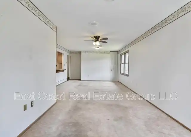Property at 230 Wakefield Rd Unit 230-B, Hagerstown, MD, 21740, 2 beds, 1 bath, [object Object]