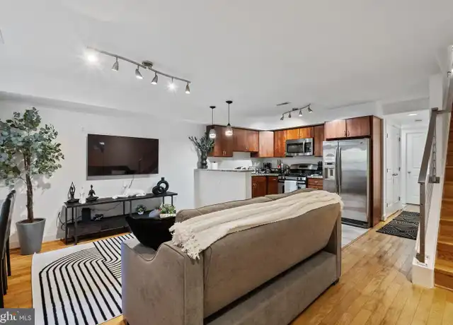 Property at 18 N St NW Apt 2, Washington, DC, 20001, 2 beds, 2 baths, [object Object]
