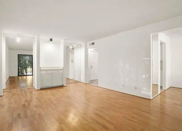 Property at 490 N Civic Dr #102, Walnut Creek, CA, 94596, 1 bed, 1 bath, [object Object]