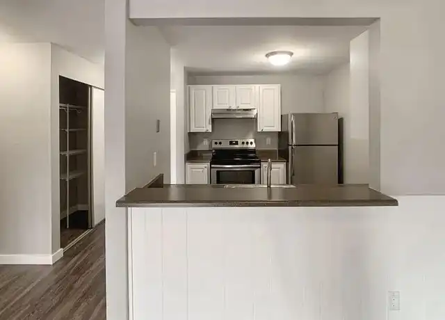 Property at The Court at Northgate - 11300 3rd Ave NE, Seattle, WA, 98125, 1-2 bed, 1-1.5 bath, [object Object]