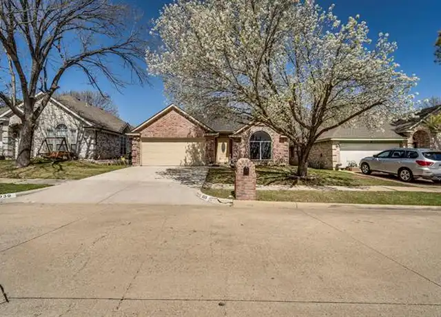 Property at 939 Blossomwood Ct, Arlington, TX, 76017, 3 beds, 2 baths, [object Object]