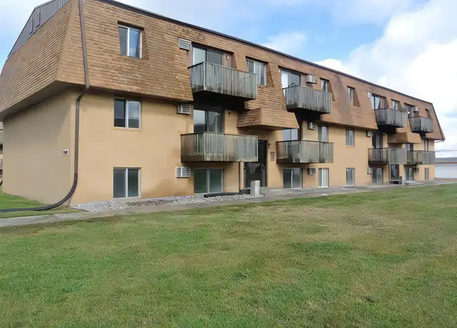 Property at 2606 4th St NW Unit 1, Minot, ND, 58703, 2 beds, 1 bath, [object Object]