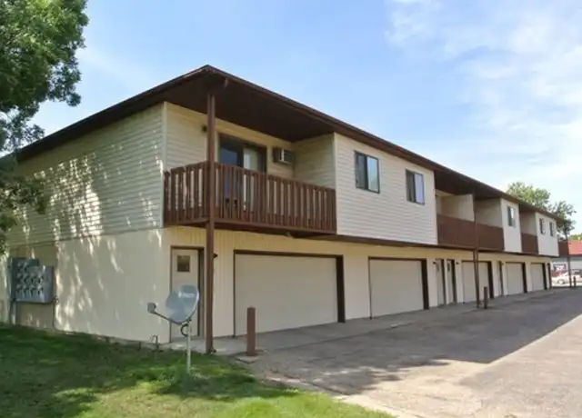 Property at 1409 2nd Ave SW Unit 10, Minot, ND, 58701, 1 bed, 1 bath, [object Object]