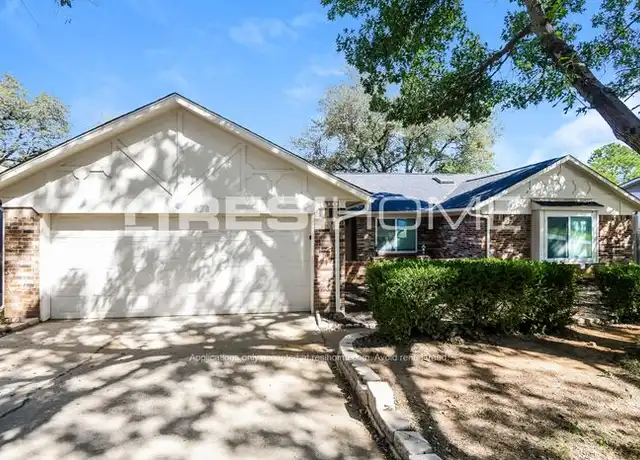 Property at 2303 S Pleasant Forest St, Arlington, TX, 76015, 4 beds, 2 baths, [object Object]