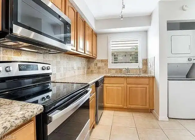 Property at 600 Valley Stream Dr Unit A2, Naples, FL, 34113, 2 beds, 1.5 baths, [object Object]