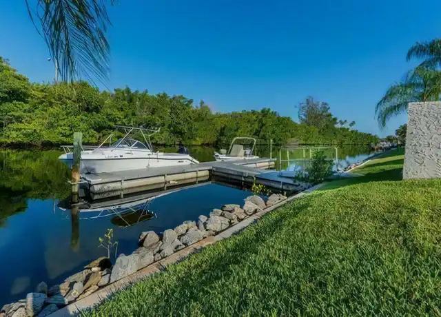 Property at 1845 Robalo Dr, Vero Beach, FL, 32960, 2 beds, 2 baths, [object Object]