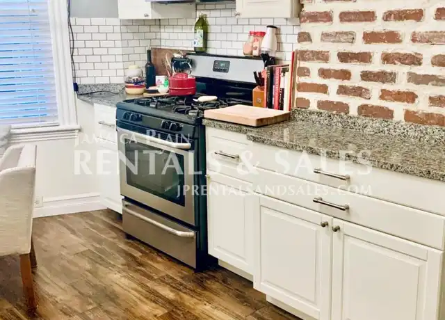 Property at 64 Mozart St, Jamaica Plain, MA, 02130, 2 beds, 1 bath, [object Object]