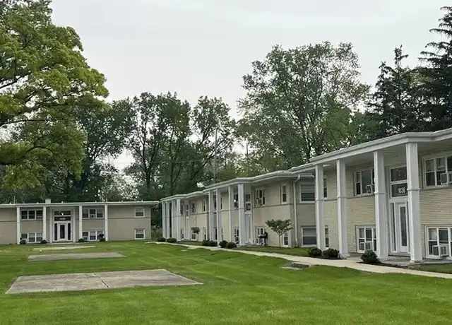 Property at 1028 E Division St Unit A, Lombard, IL, 60148, 2 beds, 1 bath, [object Object]