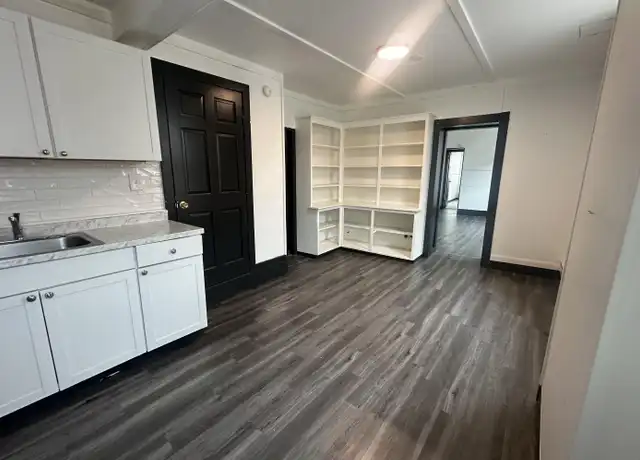 Property at 10 W Fulton St, Gloversville, NY, 12078, 2 beds, 1 bath, [object Object]