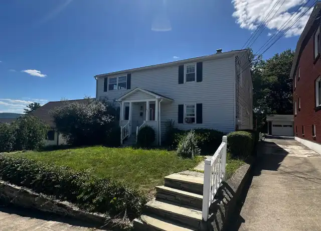 Property at 165 Jay St Unit 2, Johnson City, NY, 13790, 3 beds, 1 bath, [object Object]