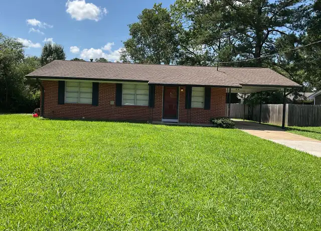 Property at 15 Lindsey Ter NW, Rome, GA, 30165, 4 beds, 2 baths, [object Object]