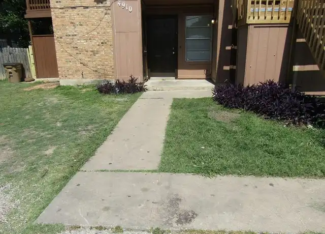 Property at 4910 Pepper Ln Unit A, Austin, TX, 78744, 2 beds, 1 bath, [object Object]