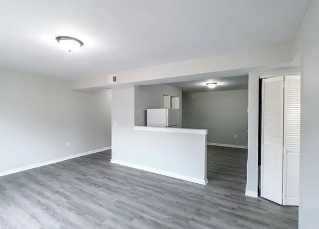 Property at 3405 Shagbark Rd Unit 4, Louisville, KY, 40216, 2 beds, 1 bath, [object Object]