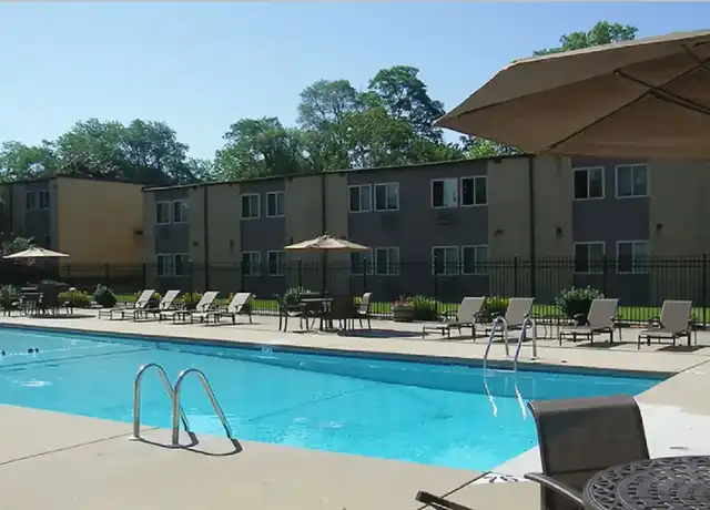 Property at Park Village - 2305 S Park St, Madison, WI, 53713, 1 bed, 1 bath, [object Object]