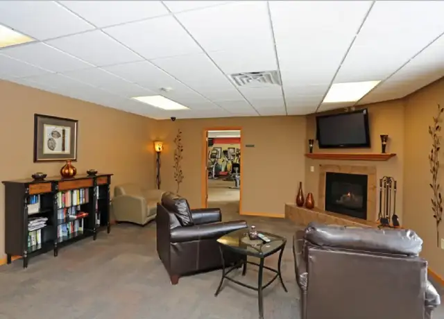 Photo of 2305 S Park St, Madison, WI 53713