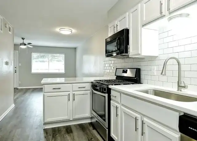 Property at Sandpiper Apartments - 2810 Rio Grande St, Austin, TX, 78705, 2 beds, 2 baths, [object Object]