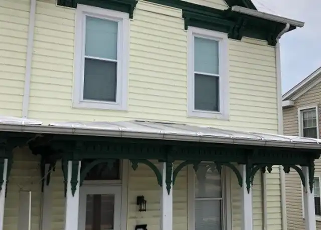 Property at 377 W Market St, Harrisonburg, VA, 22801, 2 beds, 1.5 baths, [object Object]