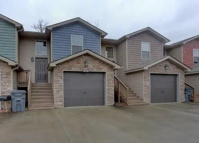 Property at 992 S Ash Ridge Dr Unit D, Clarksville, TN, 37042, 3 beds, 2 baths, [object Object]