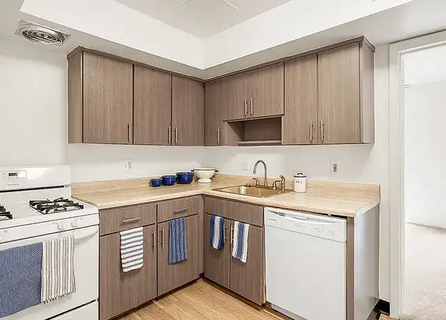 Property at The Commons of McLean - 1653 Anderson Rd, McLean, VA, 22102, 1-2 bed, 1-2 bath, [object Object]