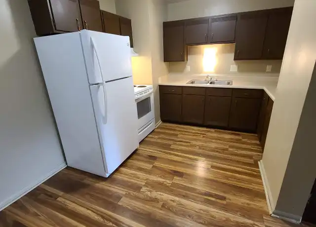 Property at 1103 25th St Unit D9, Rock Island, IL, 61201, 2 beds, 1 bath, [object Object]