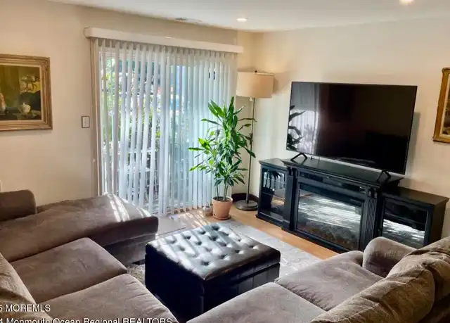 Property at 102 Wedgewood Cir, Belford, NJ, 07718, 2 beds, 2 baths, [object Object]