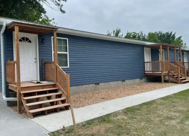 Property at 1005 E Monroe St Unit 1005 Monroe A, Pittsburg, KS, 66762, 3 beds, 3 baths, [object Object]