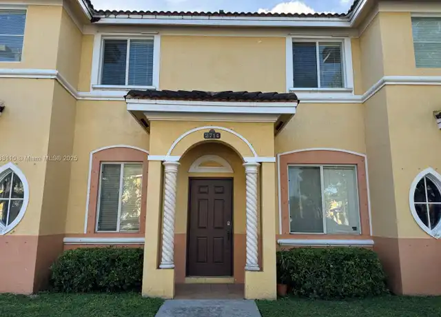 Property at 2714 SE 15th Rd #10, Homestead, FL, 33035, 3 beds, 2.5 baths, [object Object]
