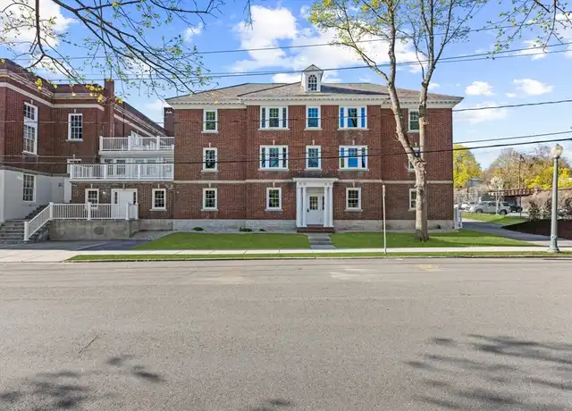 Property at 50 Balmoral St Unit 50, Andover, MA, 01810, 2 beds, 1 bath, [object Object]