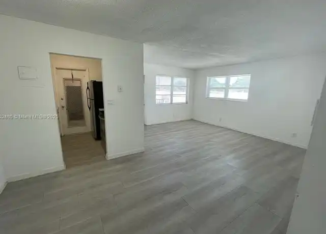Property at 2530 Pierce St #203, Hollywood, FL, 33020, 1 bed, 1 bath, [object Object]