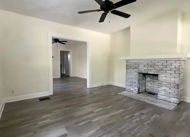 Property at 3245 Boulevard Pl, Indianapolis, IN, 46208, 3 beds, 1.5 baths, [object Object]