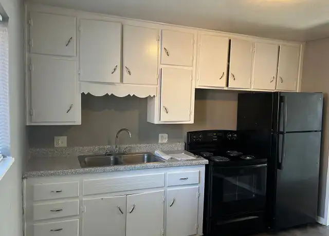 Property at 1006 Forest Ct Unit B04 1032 12, Kansas City, KS, 66103, 2 beds, 1 bath, [object Object]