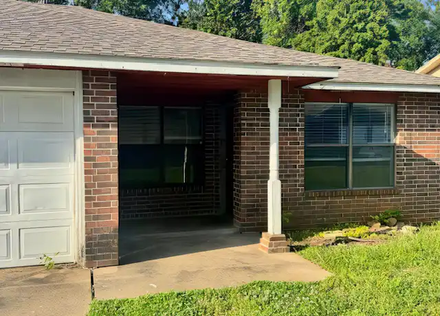 Property at 2417 W Mary Dr Unit 2417, Fayetteville, AR, 72704, 3 beds, 2 baths, [object Object]