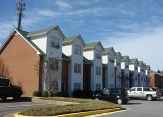 Property at 2165 S Milledge Ave Unit D-5 1, Athens, GA, 30605, 3 beds, 2.5 baths, [object Object]
