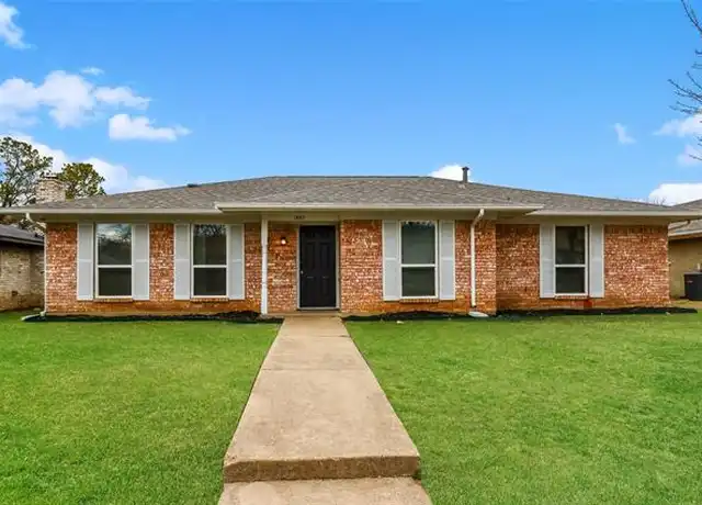 Property at 1849 El Paso St, Lewisville, TX, 75077, 3 beds, 2 baths, [object Object]