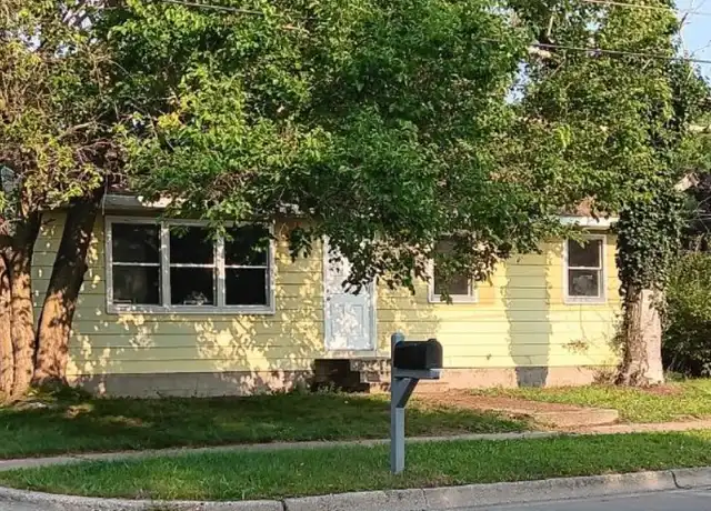 Property at 520 S Eastern Ave, Grand Haven, MI, 49417, 3 beds, 1 bath, [object Object]