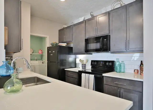 Property at 1180 Emerald Lks, Greenwood, IN, 46143, 1-2 bed, 1-2 bath, [object Object]