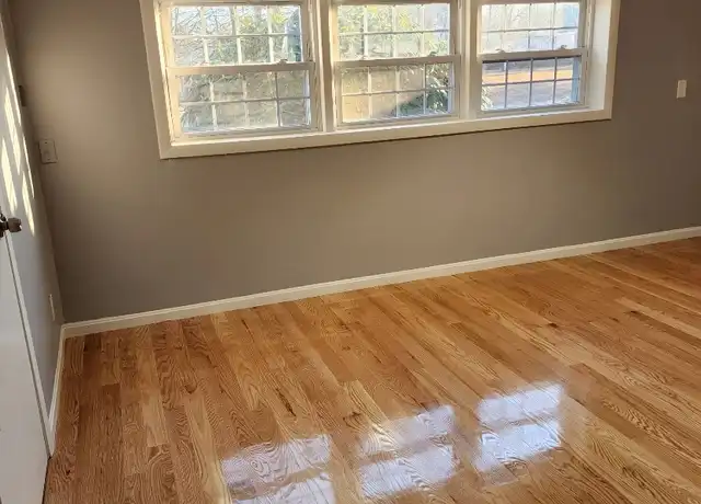 Property at 103 Mendon St Unit 2R, Blackstone, MA, 01504, 2 beds, 1 bath, [object Object]