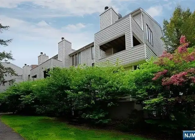 Property at 806 Spinnaker Ct, Secaucus, NJ, 07094, 2 beds, 2.5 baths, [object Object]
