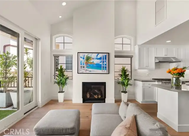 Property at 606 1/2 Marigold Ave, Corona del Mar, CA, 92625, 2 beds, 2.5 baths, [object Object]