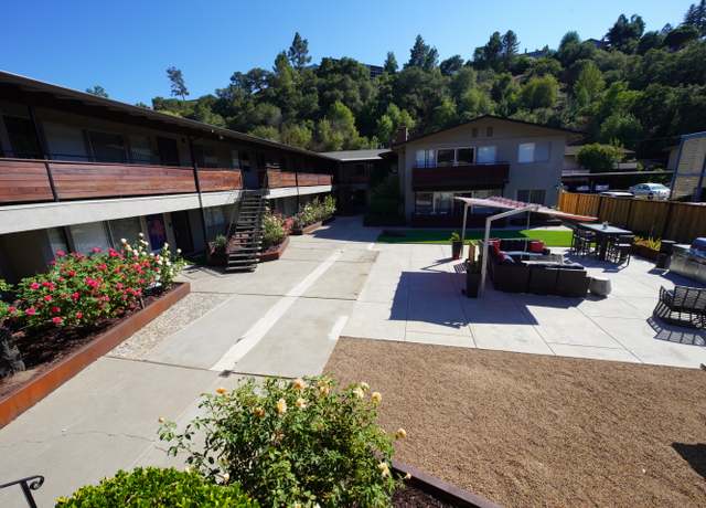 Photo of 344 Rheem Blvd Unit 14, Moraga, CA 94556