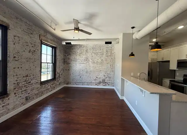 Property at 208 23rd St Unit 213, Newport News, VA, 23607, 2 beds, 2 baths, [object Object]