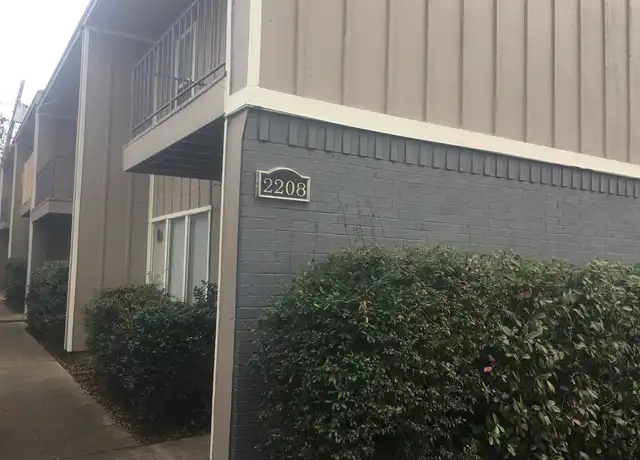 Property at 2208 W Hickory St Unit 3, Denton, TX, 76201, 3 beds, 1.5 baths, [object Object]