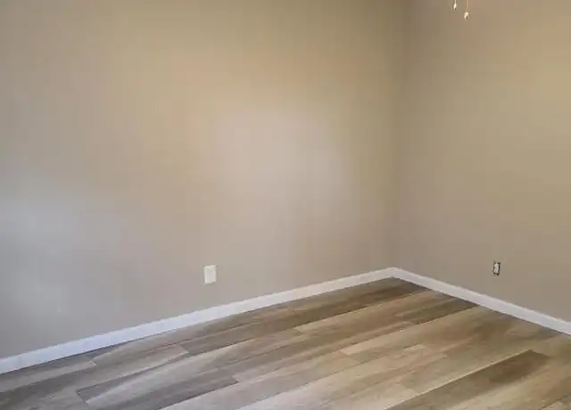 Property at 1629 Kings Mill Ct, Dayton, OH, 45406, 2 beds, 1.5 baths, [object Object]