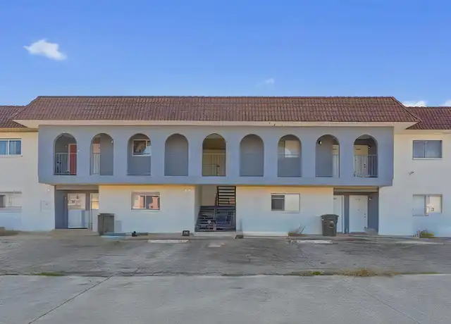 Property at 1040 Linde Ave, New Braunfels, TX, 78130, 1 bed, 1 bath, [object Object]