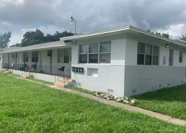 Property at 11870 NE 16th Ave Unit 2, Miami, FL, 33161, 1 bed, 1 bath, [object Object]