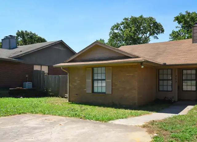 Property at 708 Woodland Ct, Kennedale, TX, 76060, 2 beds, 2 baths, [object Object]